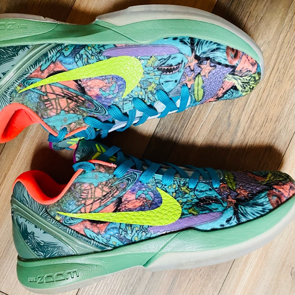 Nike shoes